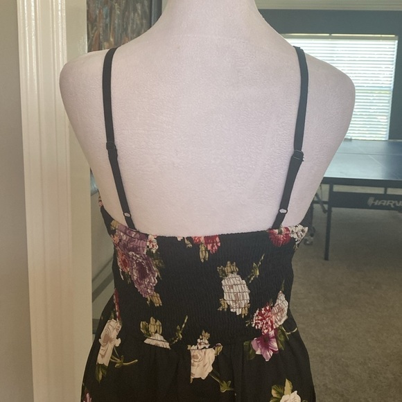 Band Of Gypsies Romper Jumpsuit Black Floral Print Sleeveless Built In Bra Sz S - Picture 6 of 9